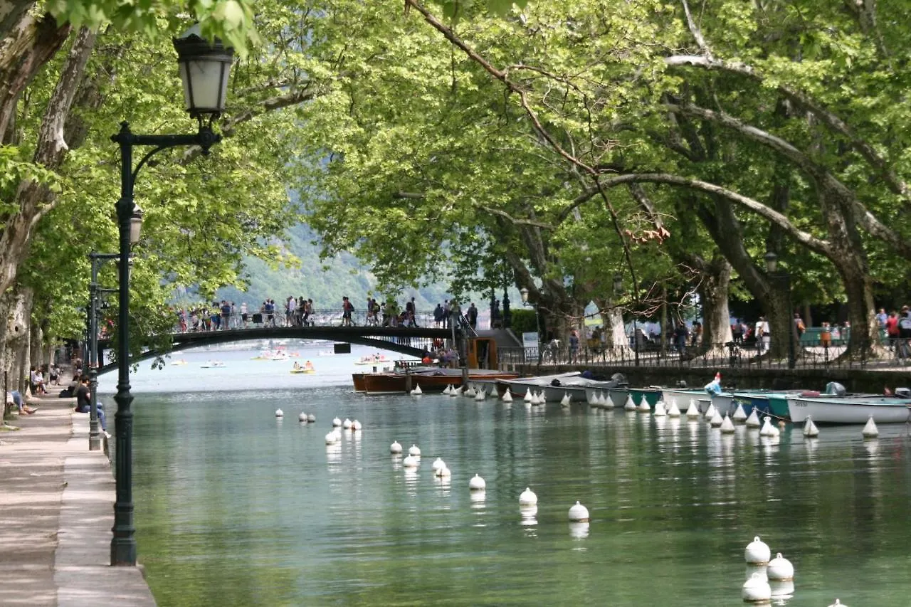Le Cocooning - Petit studio de 20m2 en plein cœur d'Annecy 0*, Annecy Frankrijk